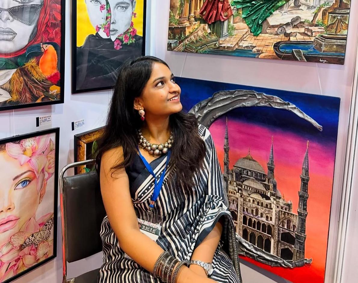 Sanya jain, indian female artist at world art dubai exhibition